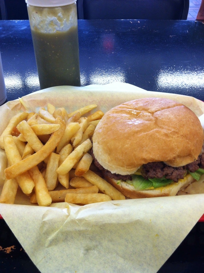 PAPA BURGERS, El Paso - 2066 Wedgewood Dr - Photos & Restaurant