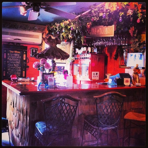 The Ocala Wine Experience, 36 SW 1st Ave, Ocala, FL, Liquor Stores