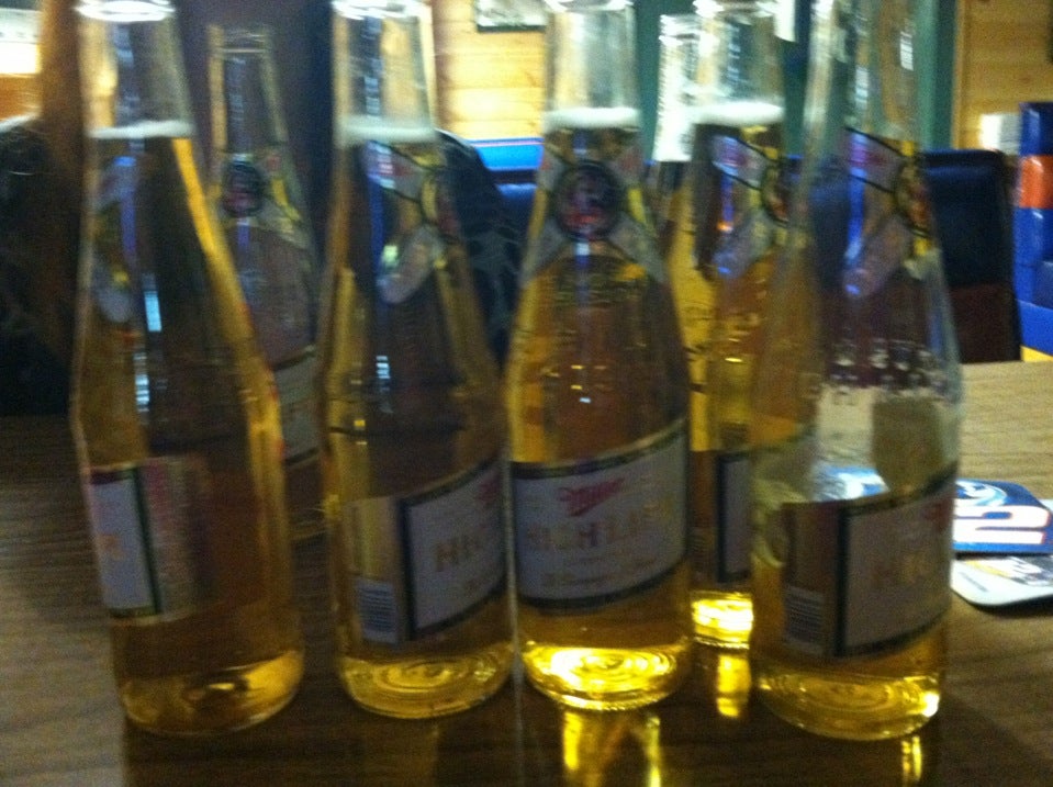 Brewster's Bar & Grill, 115 4th St S, Cannon Falls, MN, Restaurants