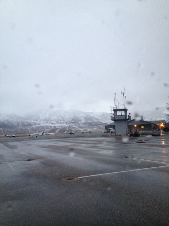 Airport (BIH), 703 Airport Rd, CA, Airports MapQuest