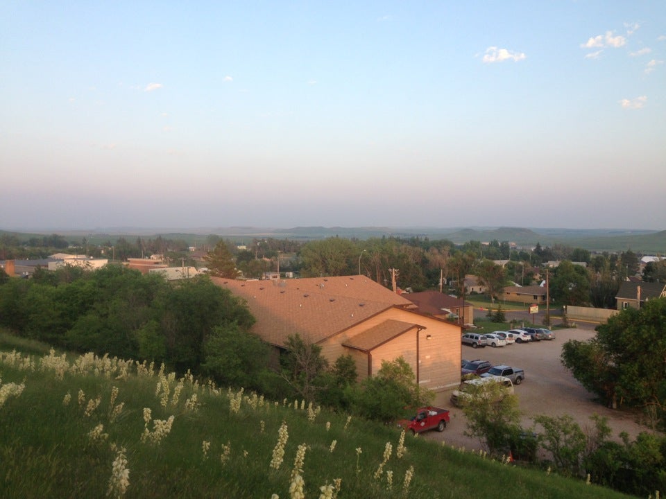 Mirror Lake Lodge, 906 Adams Ave, Hettinger, ND MapQuest
