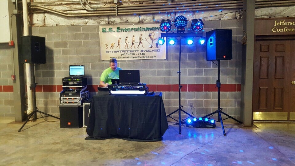 Great Smoky Mountains Expo Center, 1615 Pavilion Dr, White Pine, TN