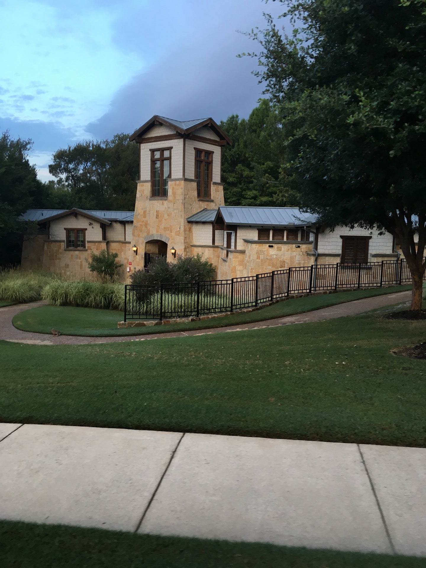 Hunter's Creek The Lodge Pool, 6851 Kettle Wood Dr, Frisco, TX MapQuest