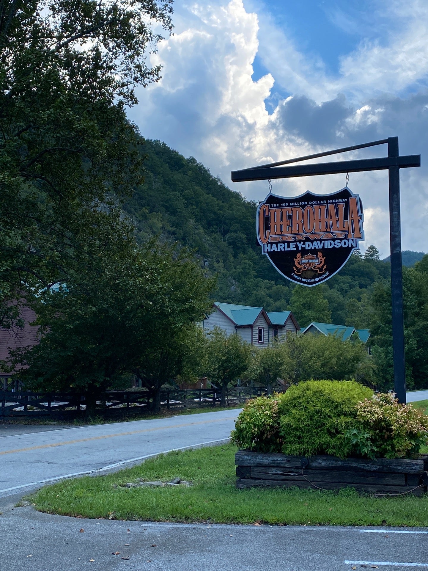 Cherohala Harley Davidson, 1650 Cherohala Skwy, Tellico Plains, TN