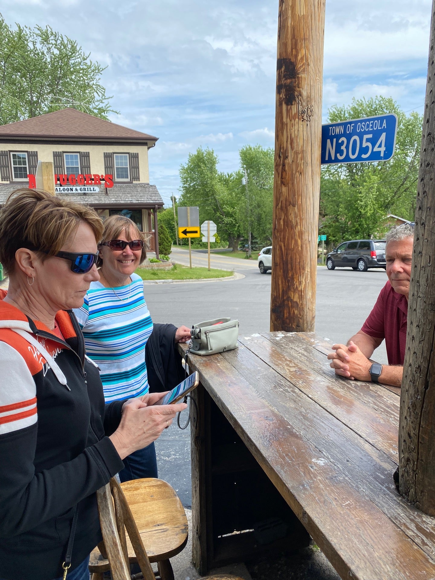 Camp Dundee Bar & Grill, N3054 State Road 67, Campbellsport, WI, Eating