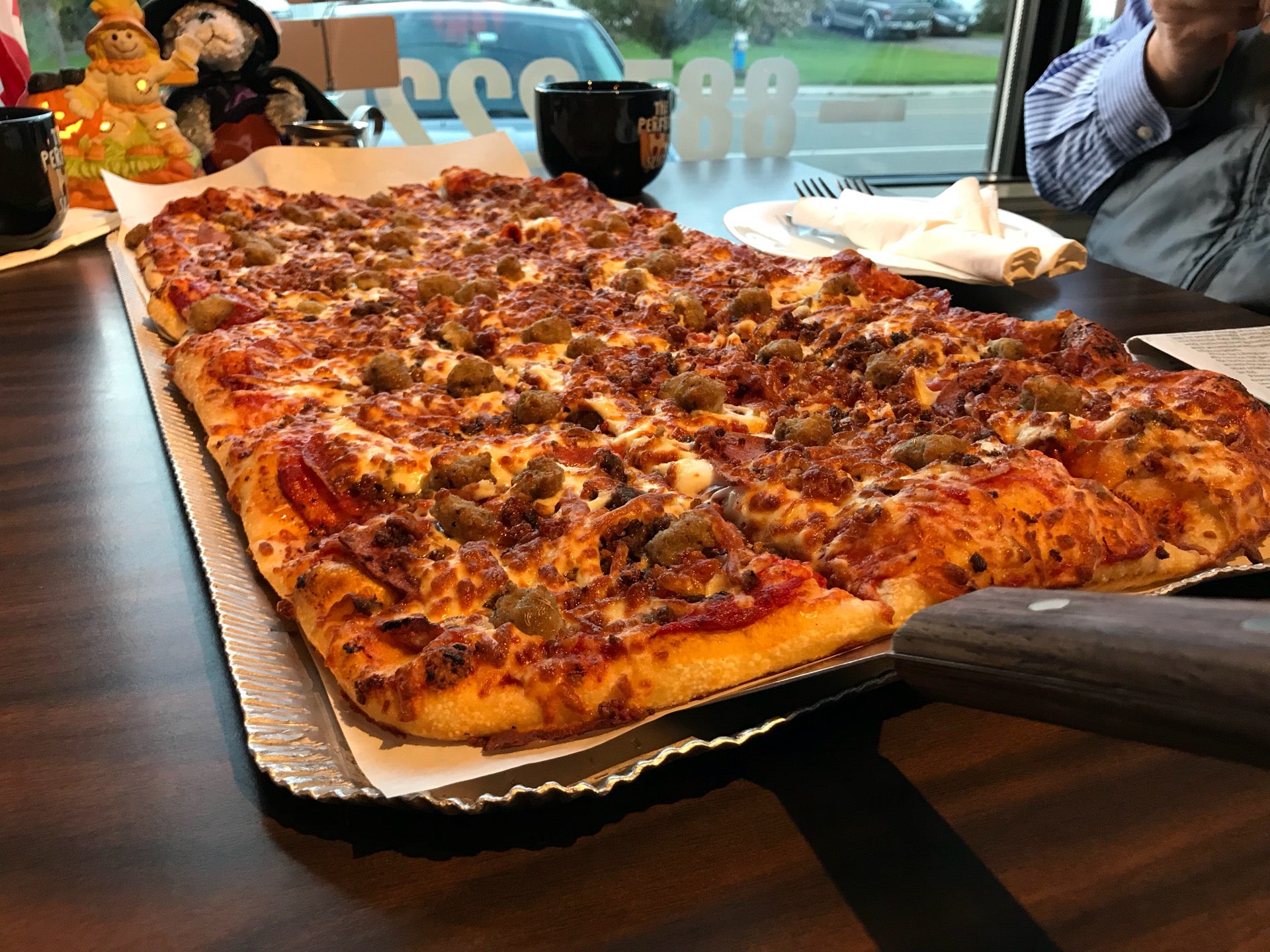 Sapranos Pizza / #CanadaDo / Best Italian Restaurants in New Brunswick