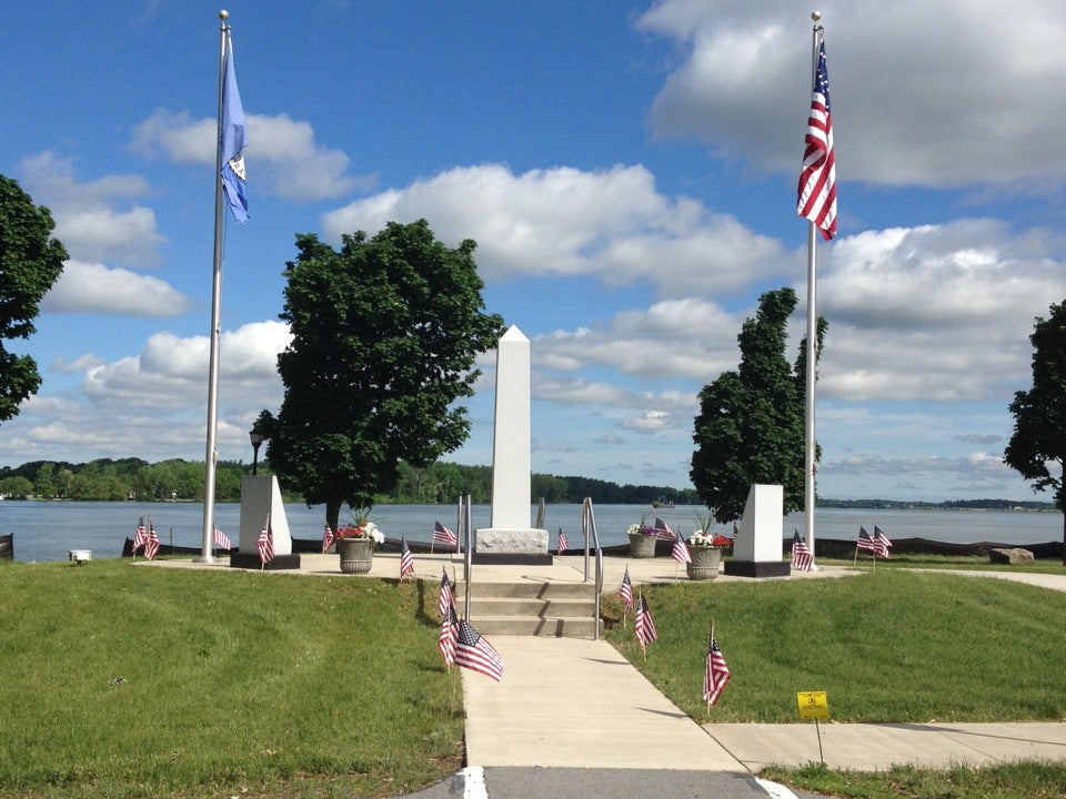 Tonawanda City Hall, 200 Niagara St, Tonawanda, NY, Parking Garages