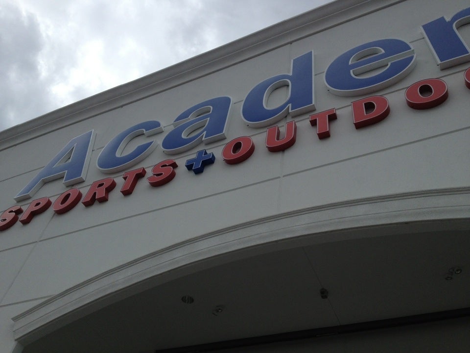 Academy Sports + Outdoors, 7171 N Davis Hwy, Pensacola, FL, Sporting Goods  - MapQuest