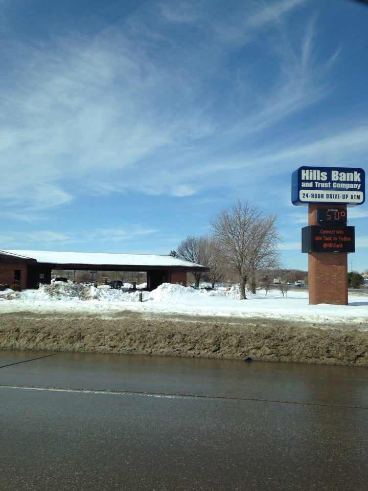 Hills Bank and Trust Company, 1401 S Gilbert St, Iowa City, IA