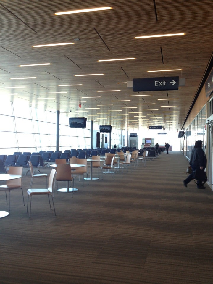 Duluth International Airport (DLH), 4701 Grinden Dr, Duluth, MN, Major