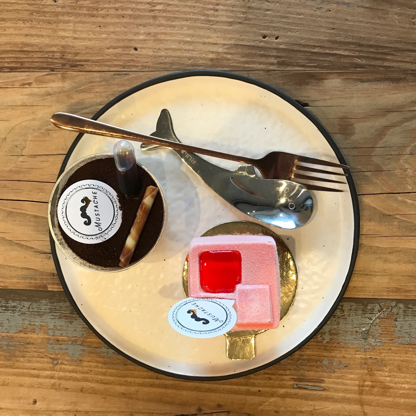 Mr Mustache Tea & Dessert