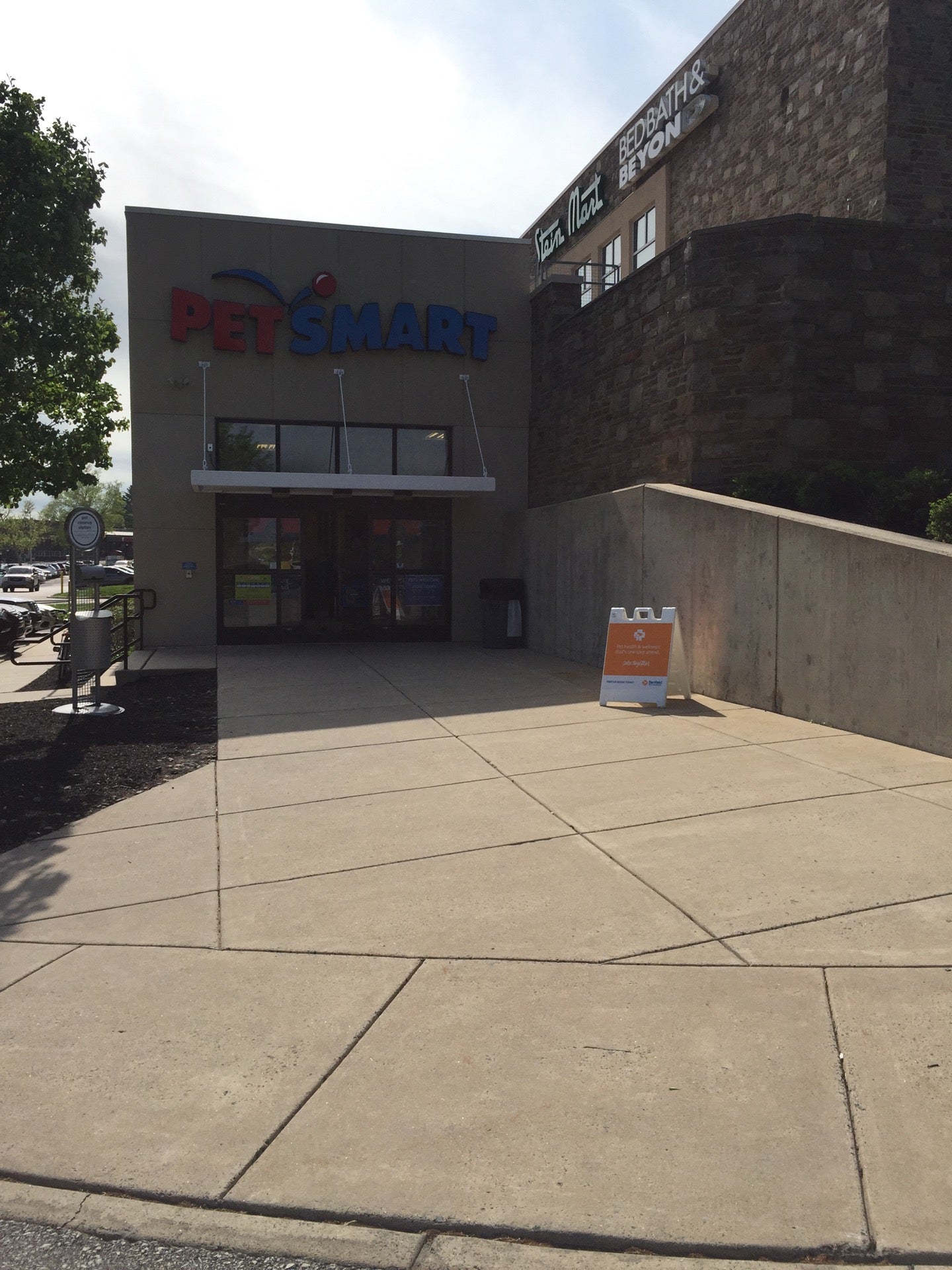 PetSmart, 901 Old York Rd, Abington Twp, PA, Pet supplies - MapQuest