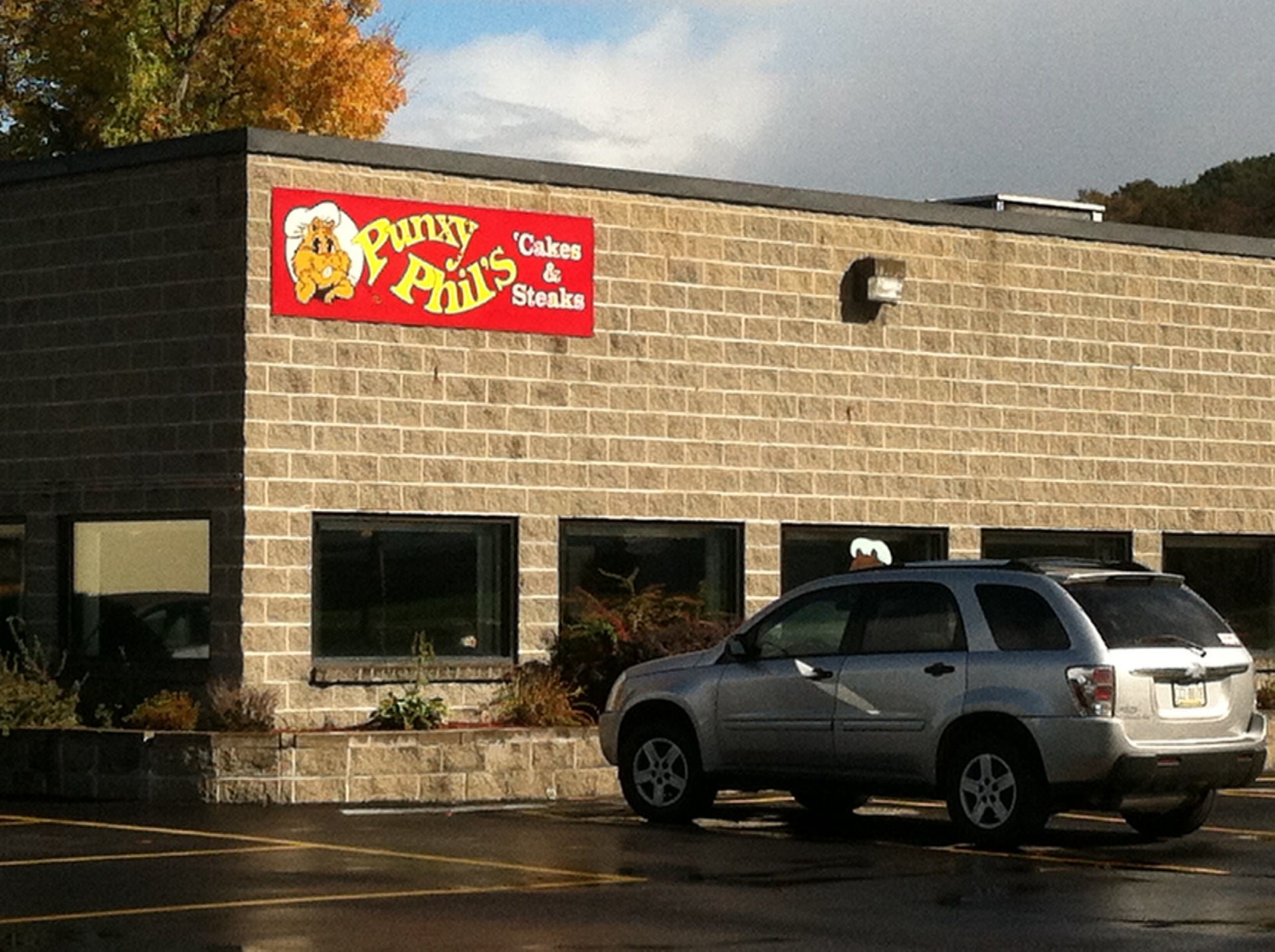 Punxy Phil's Family Restaurant, 116 Indiana St, Punxsutawney, PA