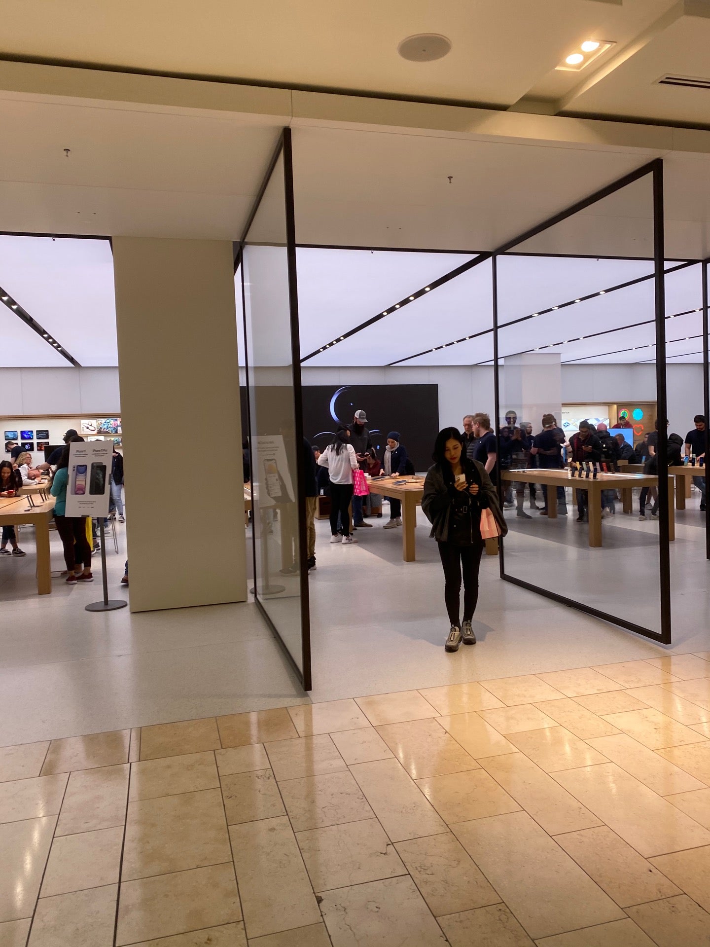 Galleria Dallas - Apple Store - Apple