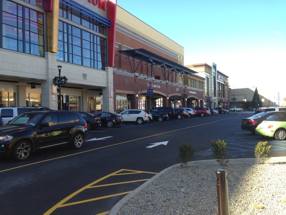 The Shops at Nanuet, 5101 Fashion Drive, Nanuet, NY, Parking Garages ...