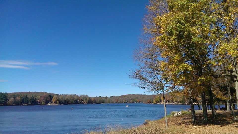 Roaming Woods Lake, Lakeview Dr, Lake Ariel, Pa - Mapquest