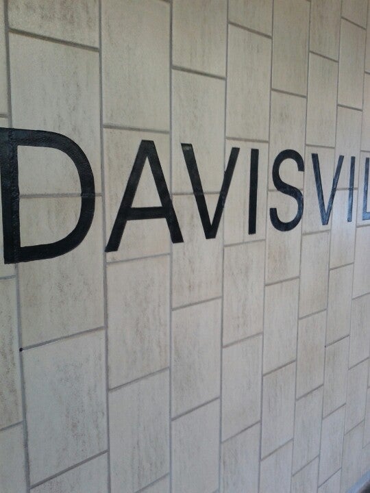 Davisville Subway Station