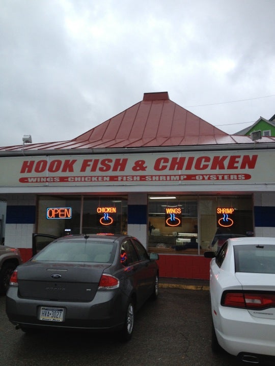 Hook Fish and Chicken Mt. Oliver, 11 Ormsby Ave, Mt Oliver, PA, Eating