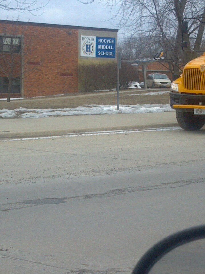 Hoover Middle School, 630 Hillcrest Rd, Waterloo, IA MapQuest