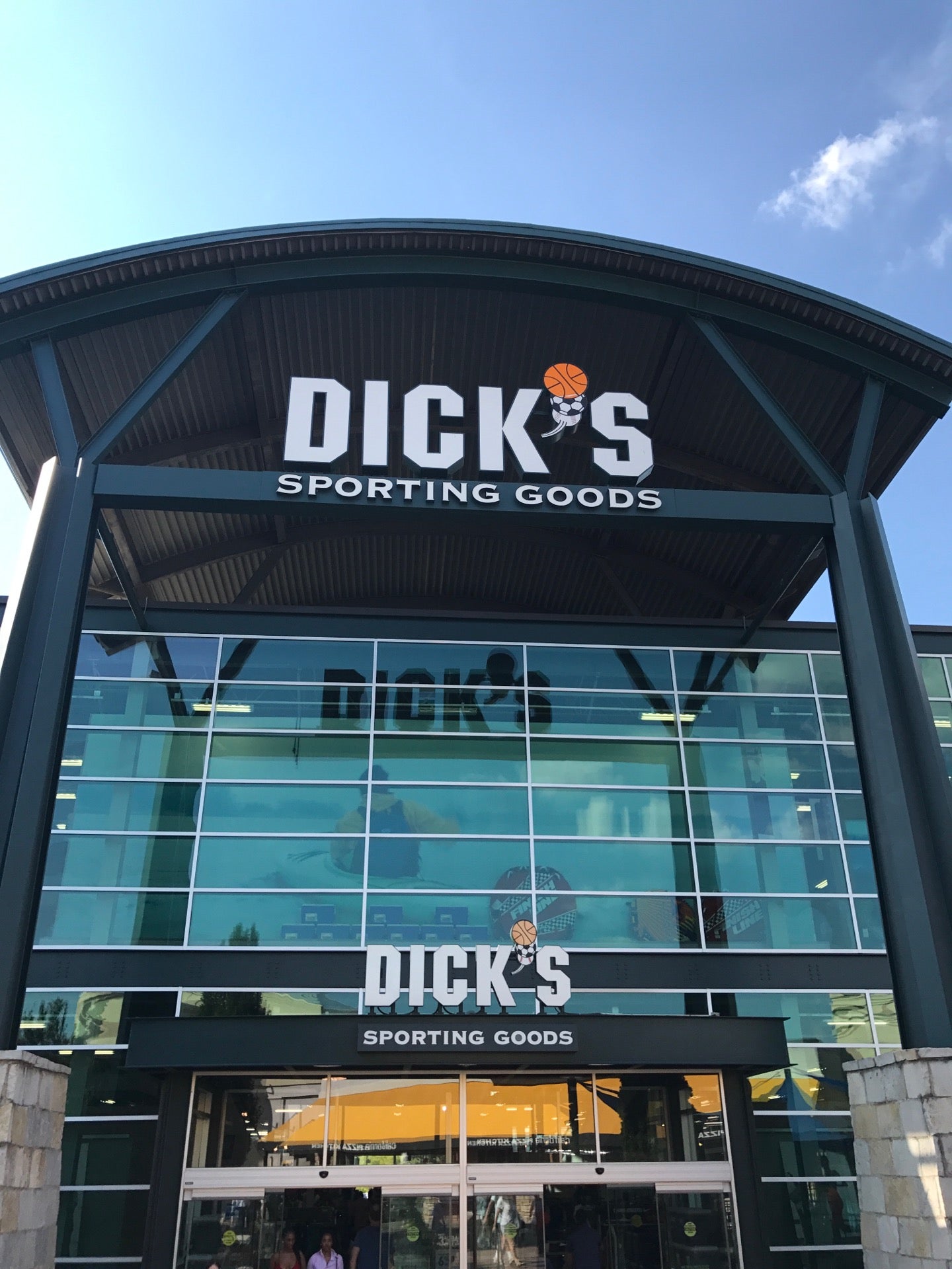 DICK'S Sporting Goods, 4325 Barclay Downs Dr, Charlotte, North Carolina,  Sporting Goods - MapQuest