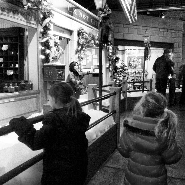 Jordan's Furniture, 100 Stockwell Dr, Avon, Town of, MA, Beds and