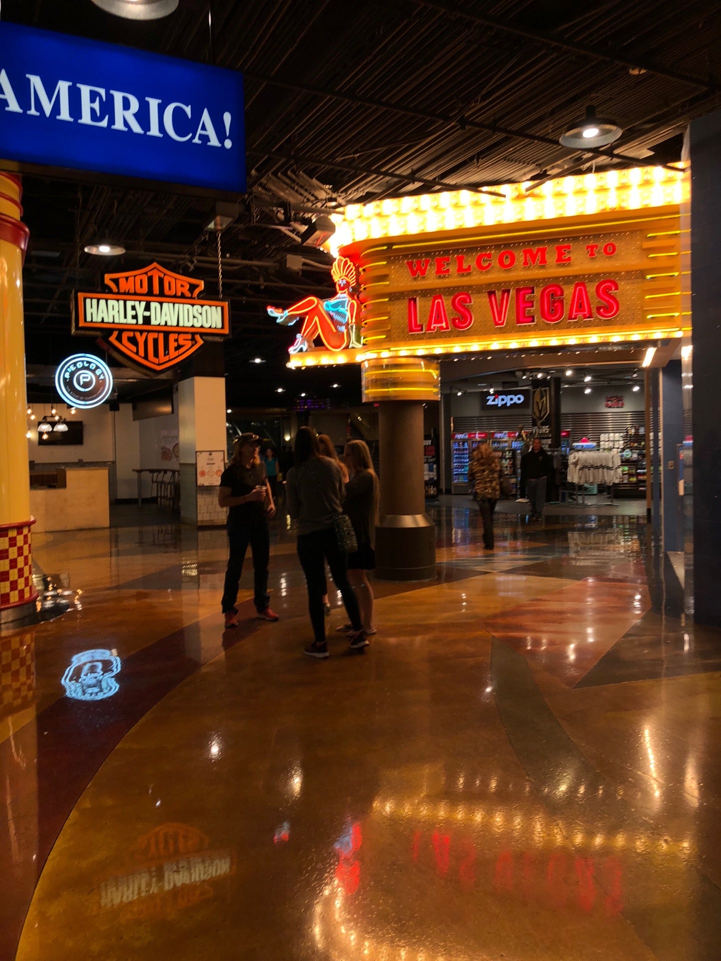 Mgm Holiday Shopping - v1bd1zv