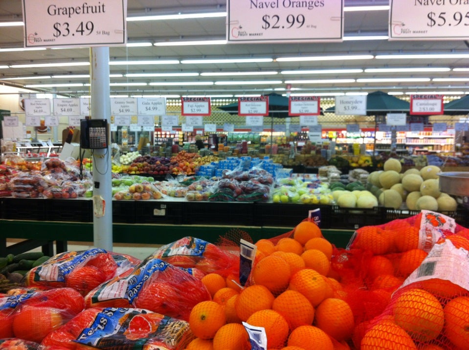 Kens Fruit Market, 3500 Plainfield Ave NE, Grand Rapids, MI, Grocers ...