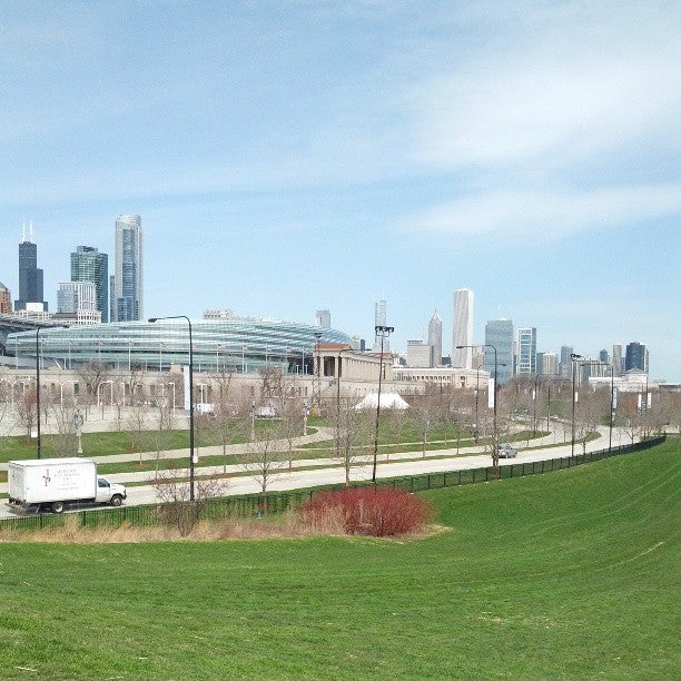 Chicago Bears Pro Shop, 1410 S Museum Campus Dr, Chicago, IL, Sporting  Goods - MapQuest