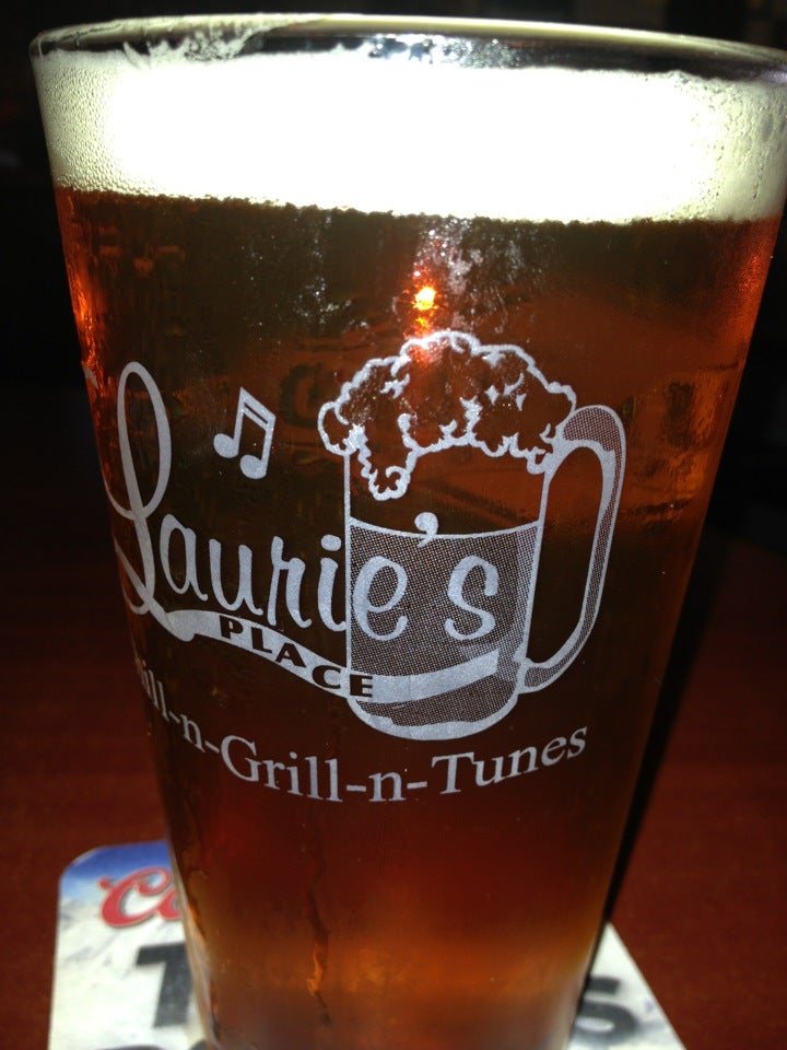 Lauries Place Back Bar, Main St, Edwardsville, IL, Zoos MapQuest