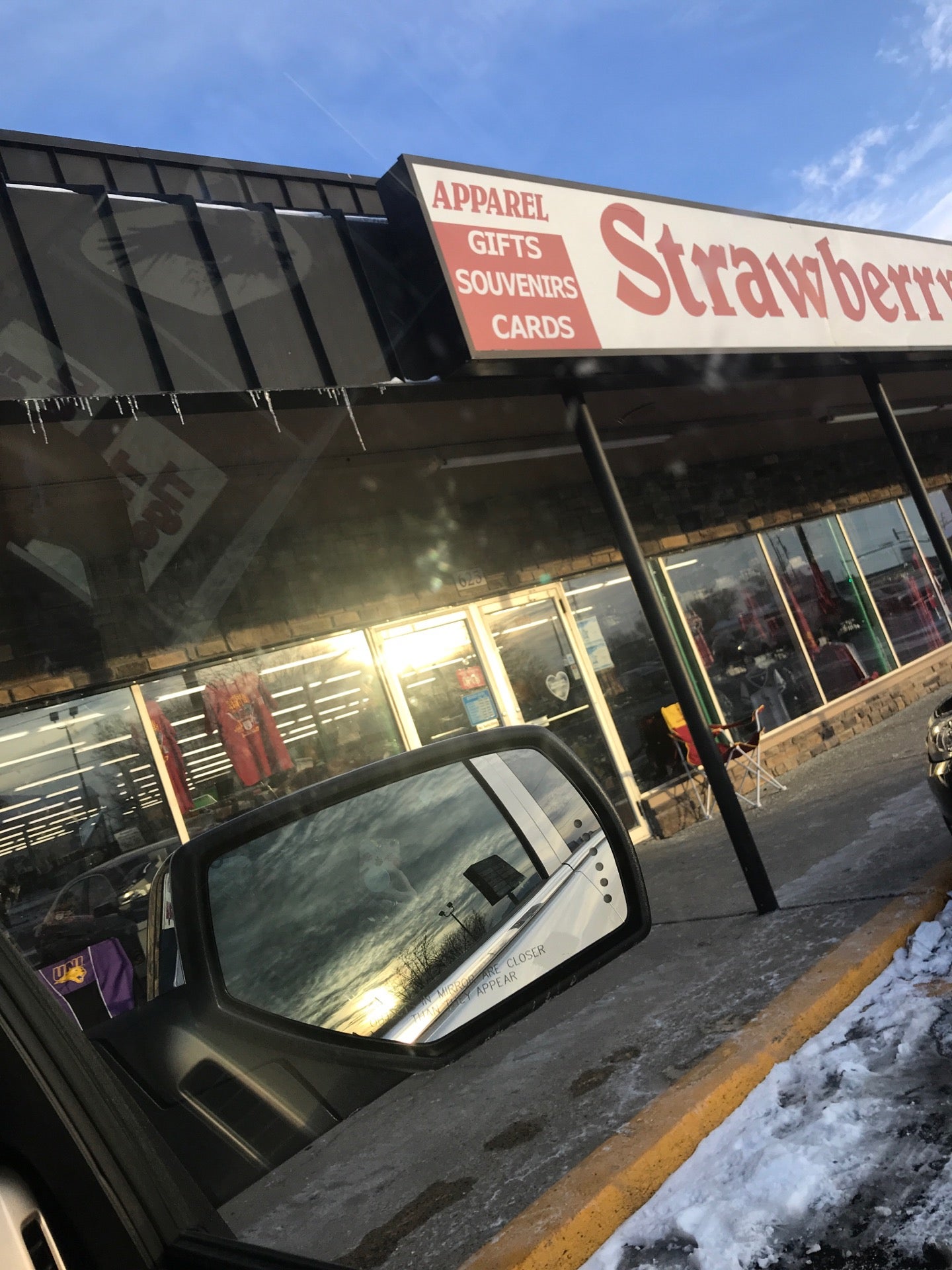 Strawberry Patch Ltd Inc, 625 S Ankeny Blvd, Ankeny, IA, Clothing