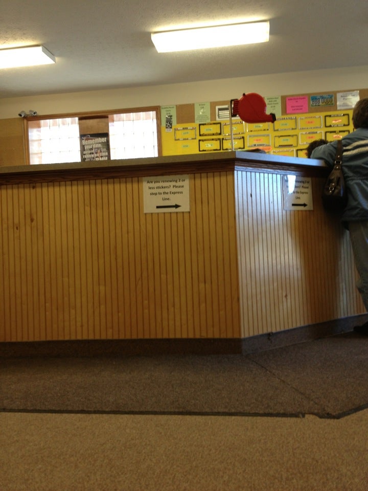 Wadsworth BMV License Service, 123 Broad St, Suite A, Wadsworth, OH