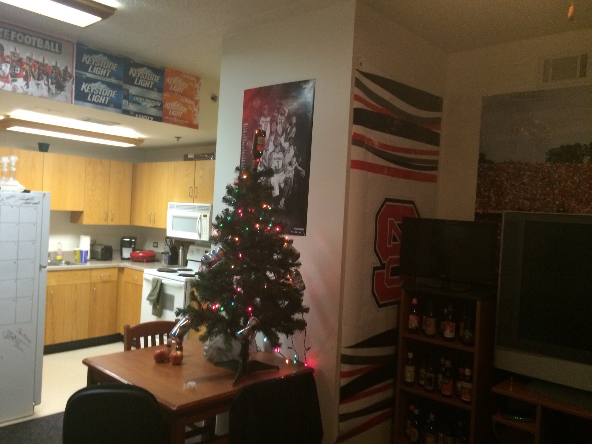 Wolf Village Apartments, 2730 Wolf Village Way, Raleigh, NC, Colleges