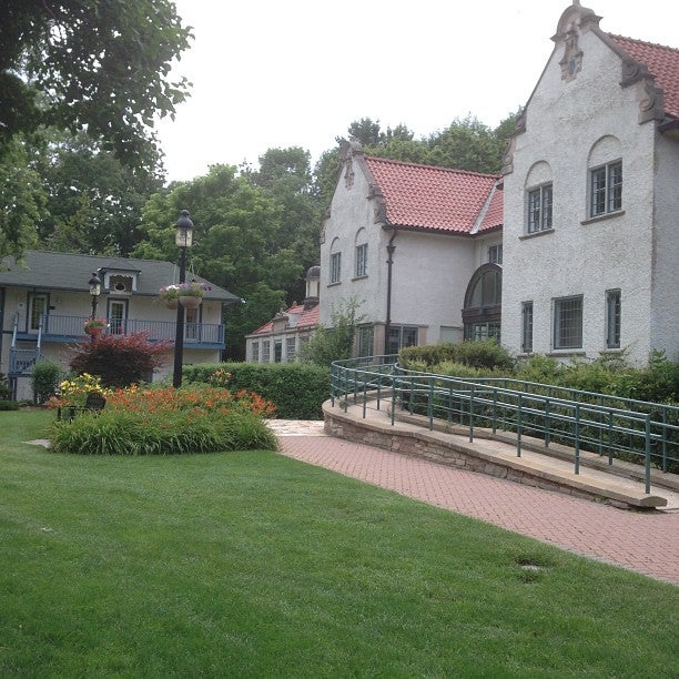 Adamson Estate, 850 Enola Ave, Mississauga, Ontario MapQuest