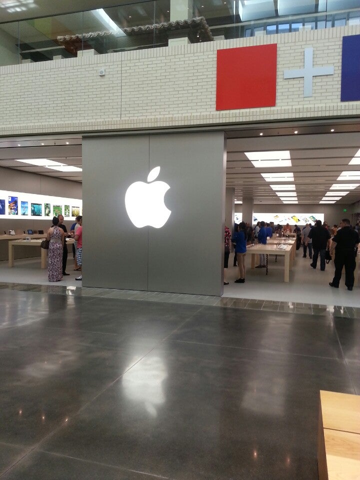 NorthPark Center - Apple Store - Apple