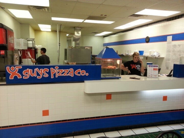 Guys Pizza Co. Chardon, 602 South St, Chardon, Ohio, Eating places