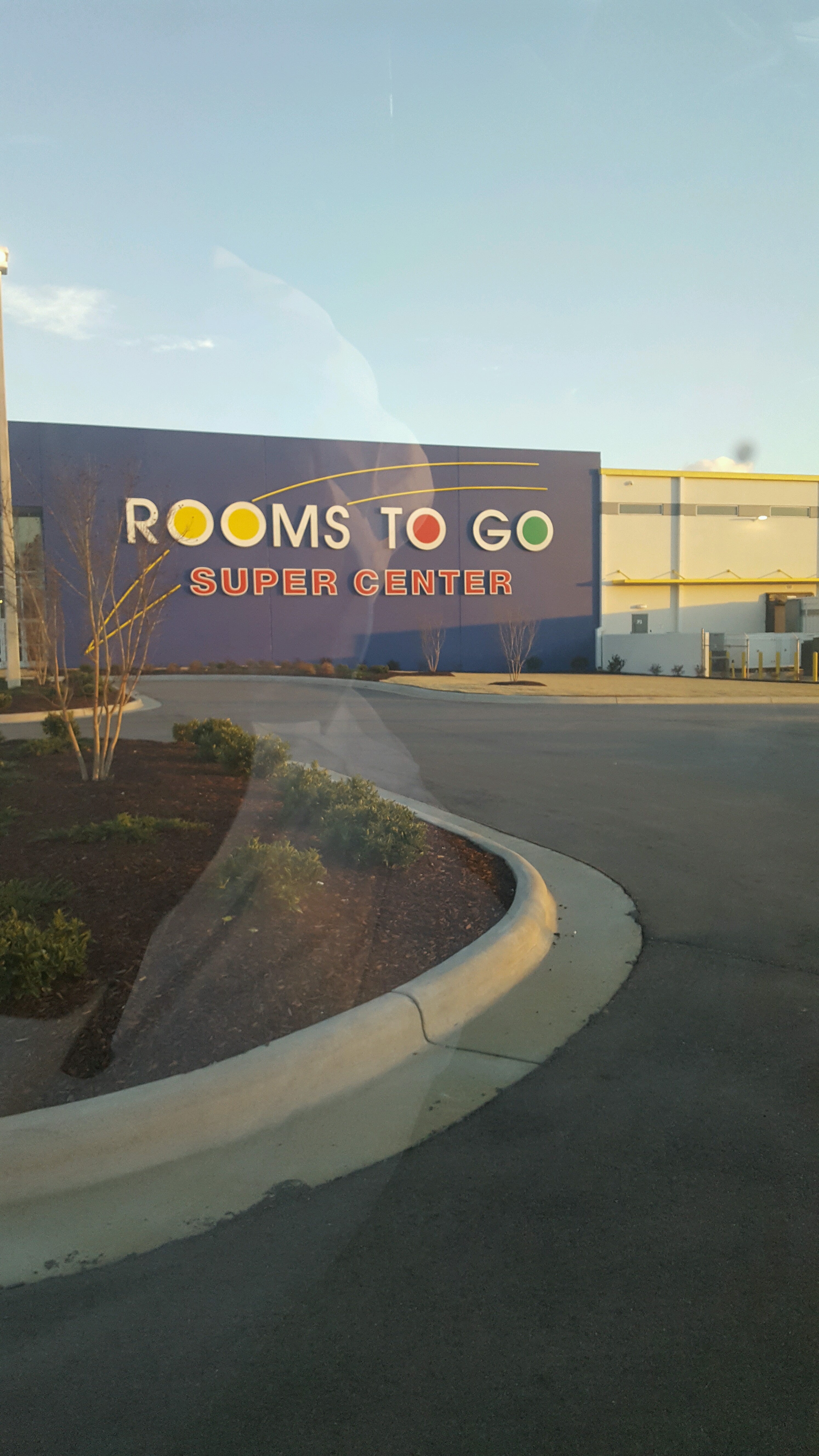 Rooms To Go Super Center to open Saturday in Dunn