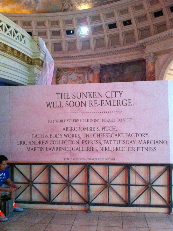 Moving Statues, 3570 Las Vegas Blvd S, Las Vegas, NV, Entertainment