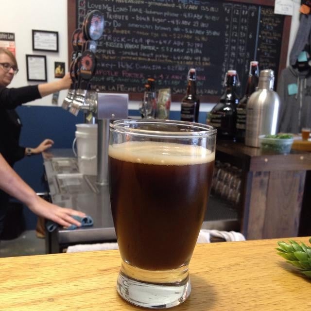 Throwback Brewery, 121 Lafayette Rd, Unit 3, North Hampton, NH, Bars