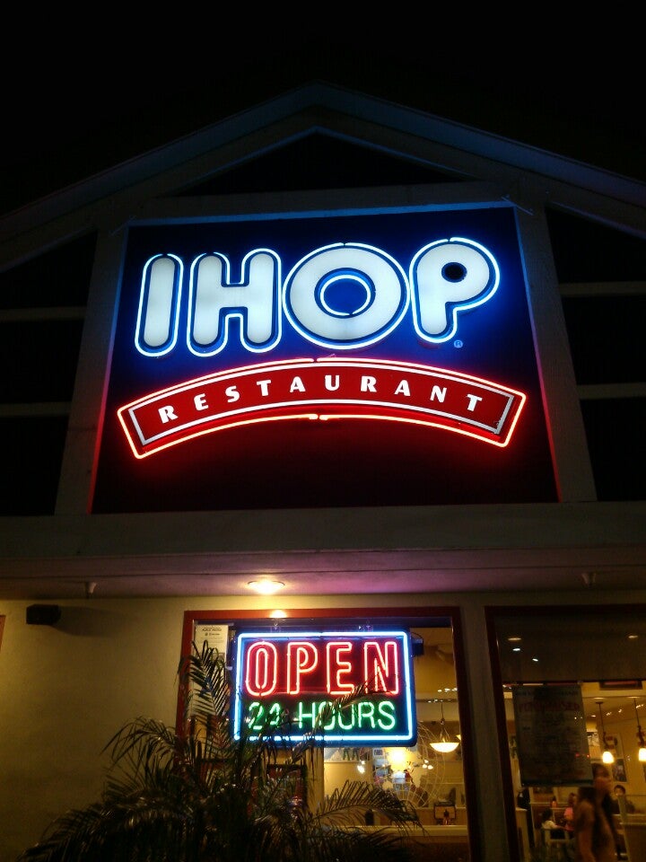 IHOP, 5655 Wilshire Blvd, Los Angeles, CA, Eating places - MapQuest