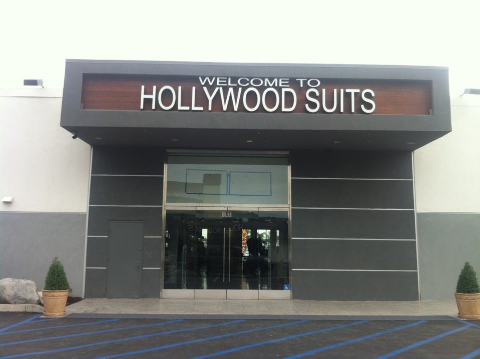 hollywood suit outlet beach blvd