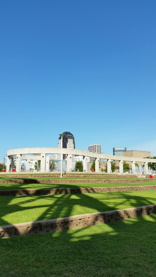 Shreveport Riverfront Plaza, 600 Clyde Fant Pkwy, Shreveport, LA