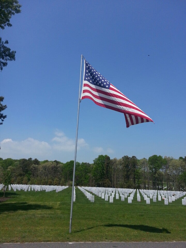 Calverton National Cemetery 210 Princeton Blvd Calverton NY   24063583 QNsqFr 8owj8wu95Z3ObJA0kvqIkQFxWm3jlPKS QQI 