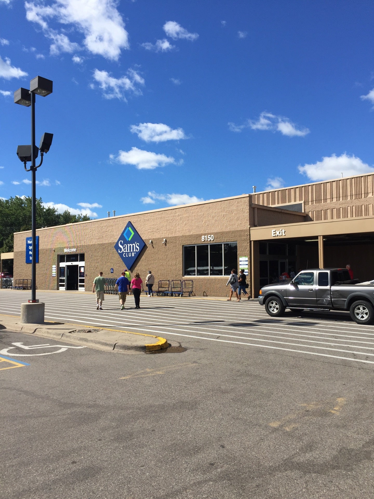 Sam's Club, 8150 University Ave NE, Minneapolis, MN, Wholesalers - MapQuest