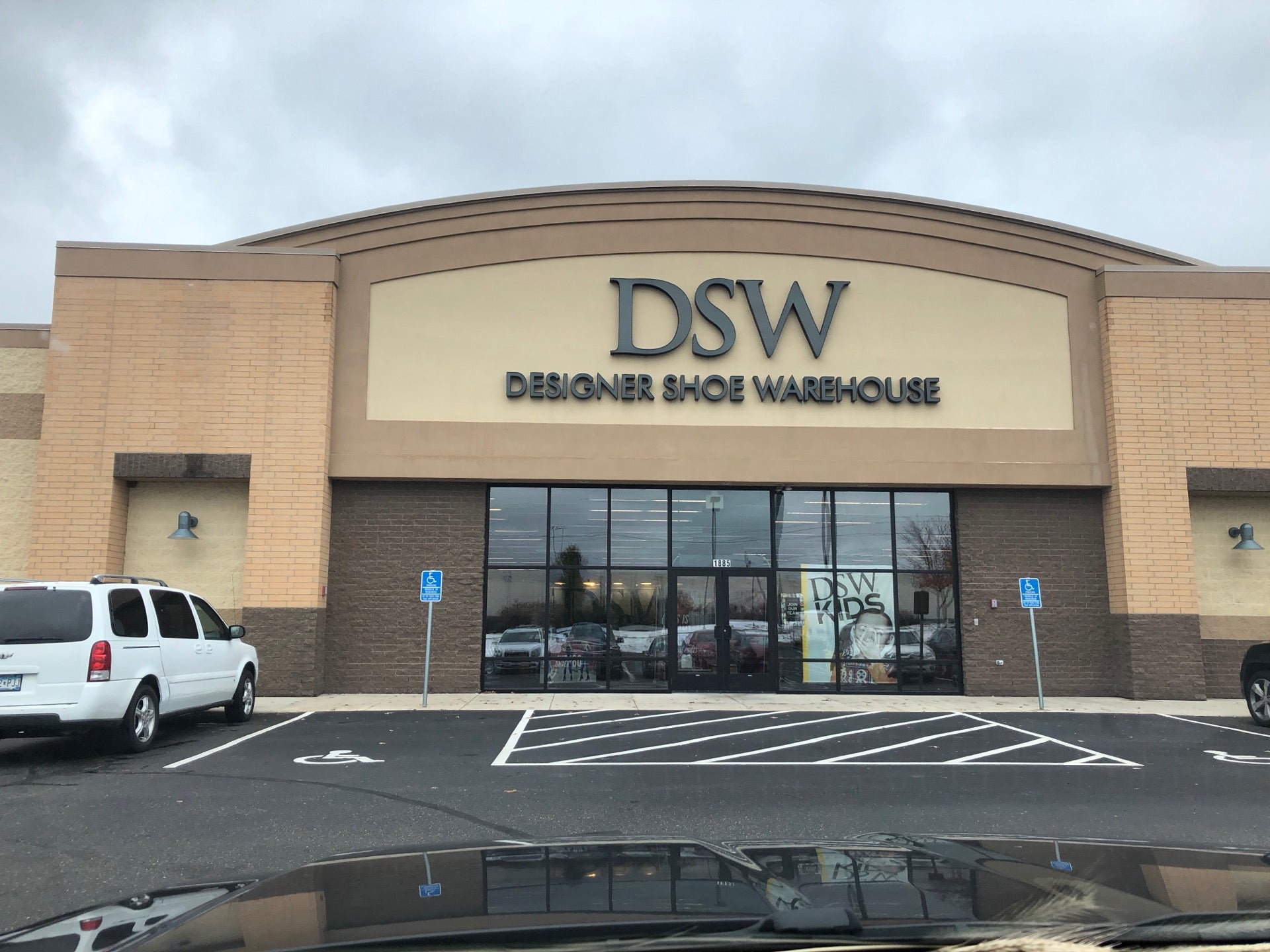 DSW Designer Shoe Warehouse, 1885 County Rd D East, Maplewood Town Center,  Maplewood, MN, Clothing Retail - MapQuest