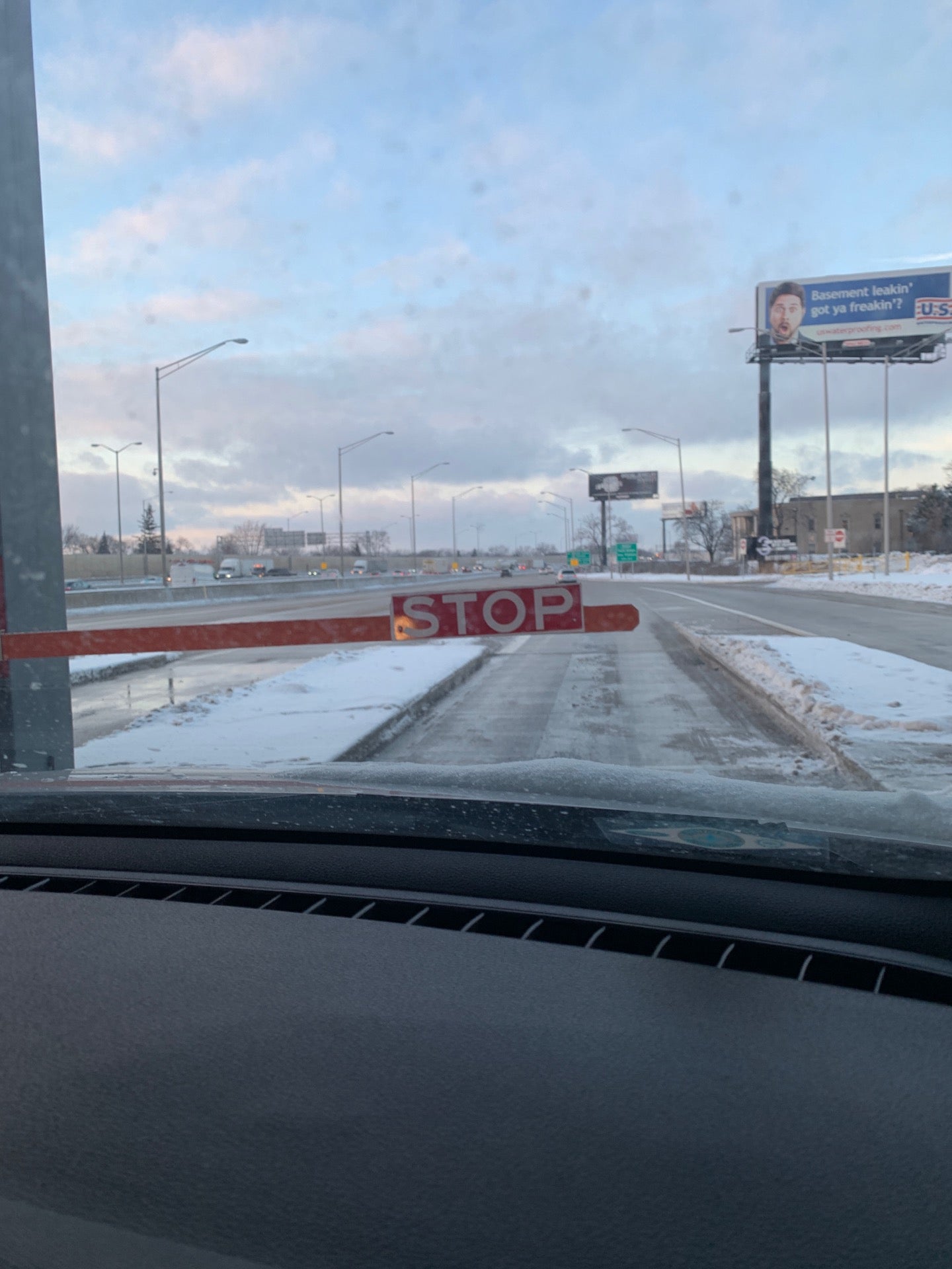 Illinois Toll Plaza - hwwbmk0