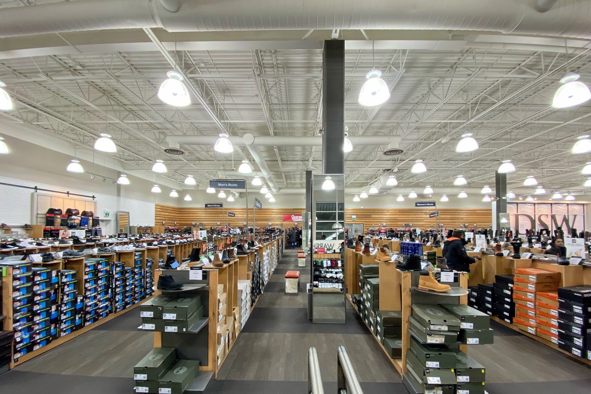 Shoe warehouses near on sale me