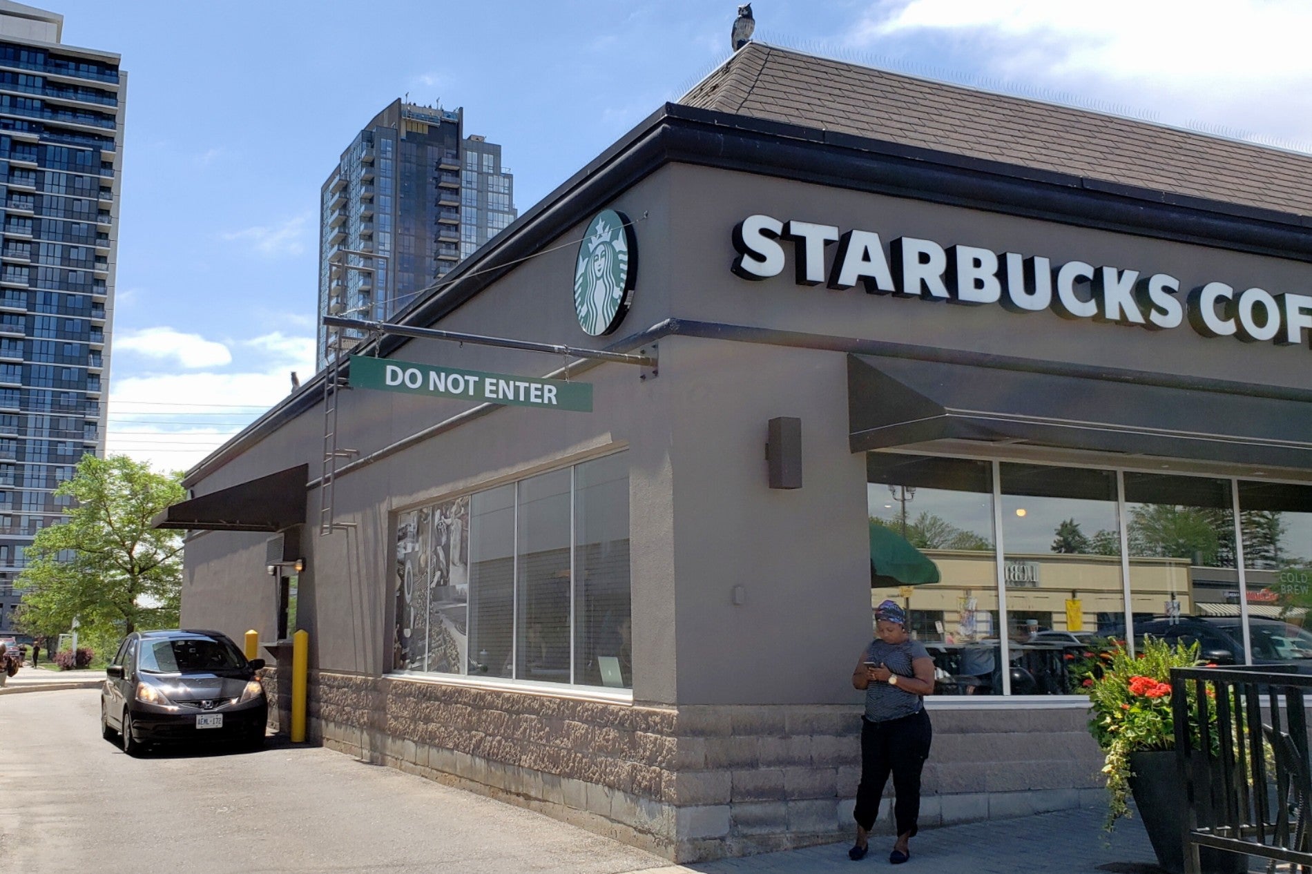 Starbucks, 5029 Hurontario St, Unit 1, Mississauga, ON - MapQuest