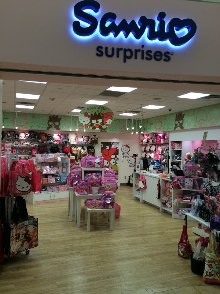 The Hello Kitty Shop, 6000 Universal Blvd, Orlando, FL, Retail Shops -  MapQuest