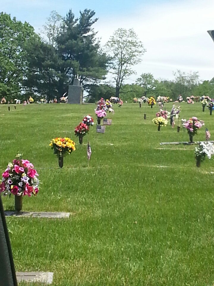 Ashelawn Memorial Chapel & Gardens, 3470 US Highway 221 N, Jefferson