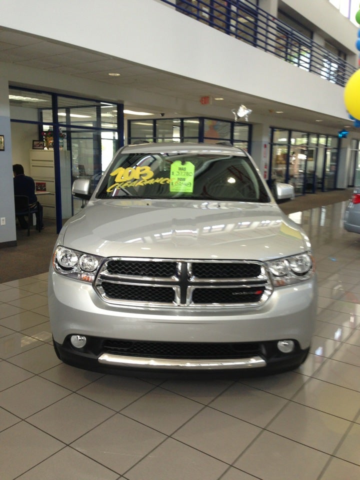 AutoNation Chrysler Dodge Jeep RAM Pembroke Pines, 13601 Pines Blvd